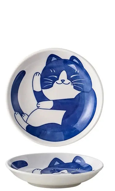 Peinture souvenirs sur assiettes en céramique.