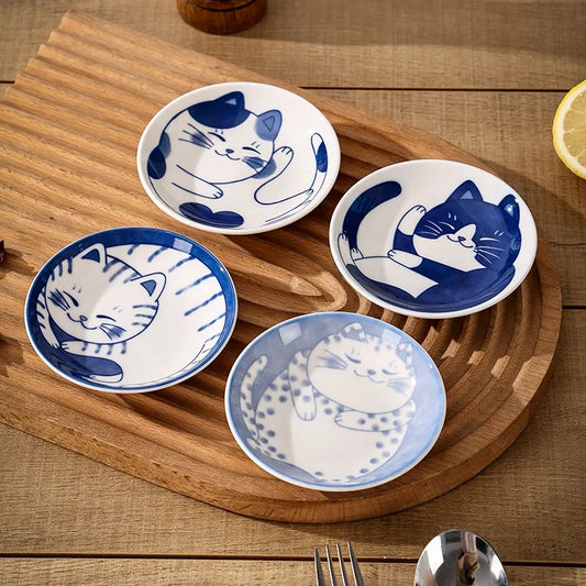 Peinture souvenirs sur assiettes en céramique.